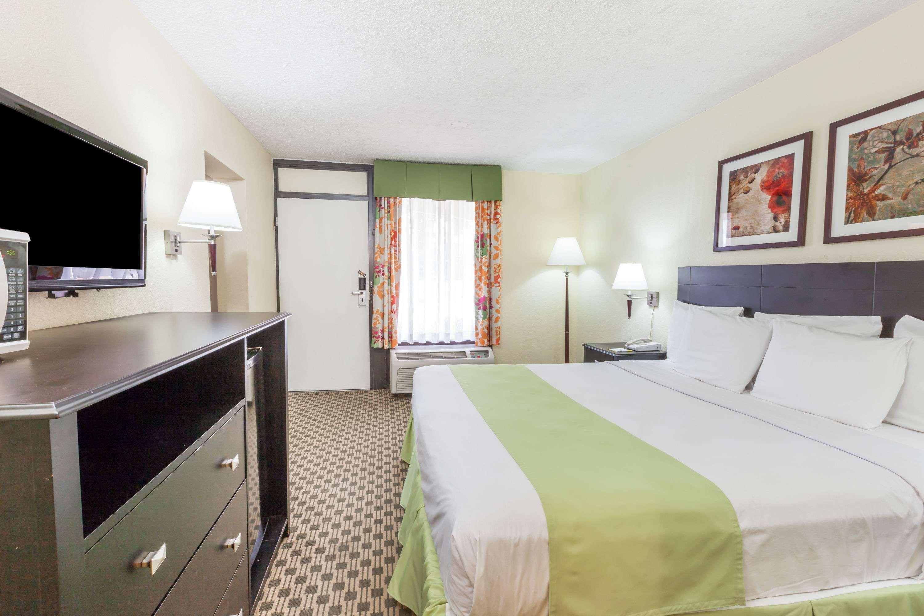 Days Inn By Wyndham Irving Grapevine Dfw Airport North Exterior foto